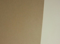 Cardstock kraft sur feuille adhésive et mousse relief